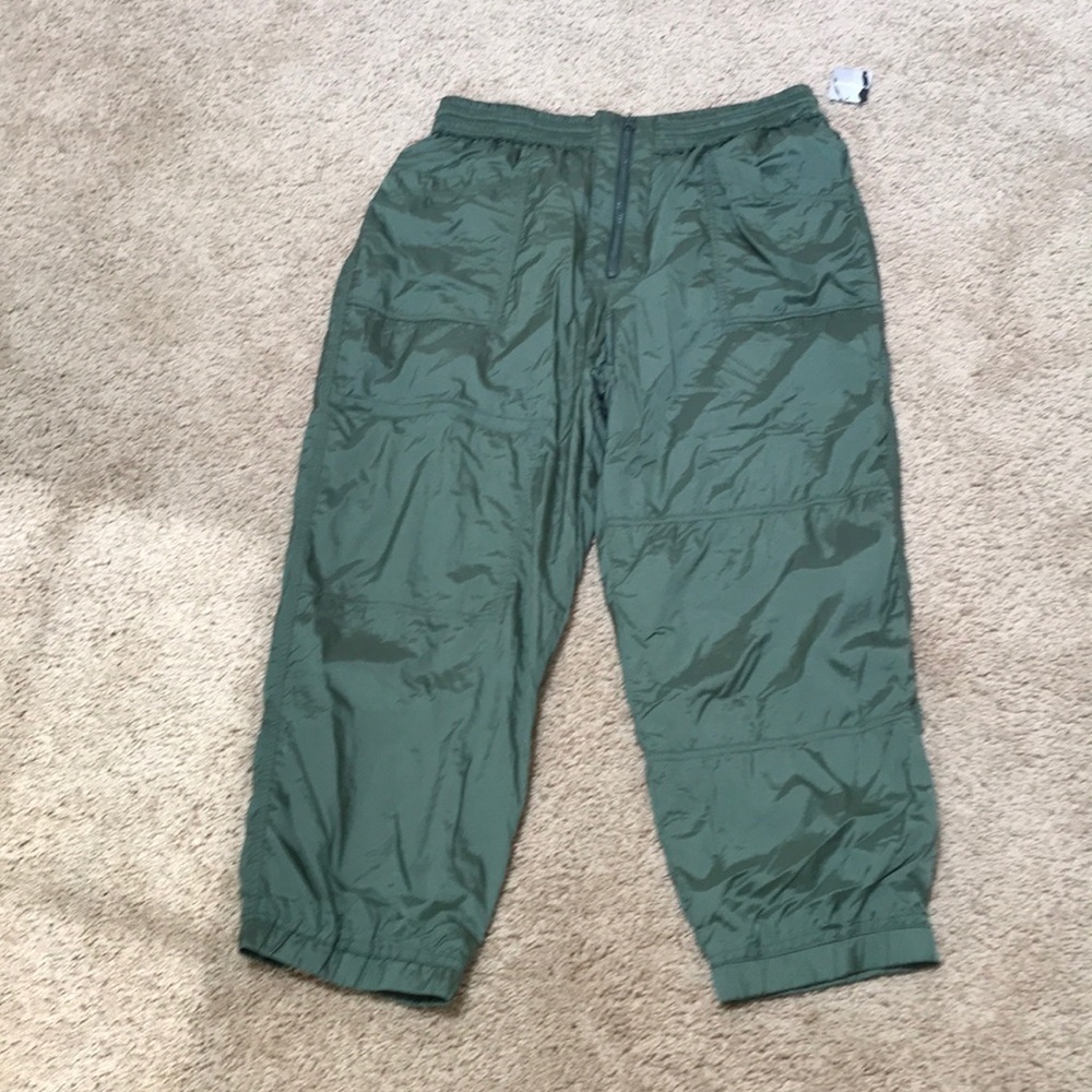 NWT! FREE PEOPLE movement Size L olive joggers